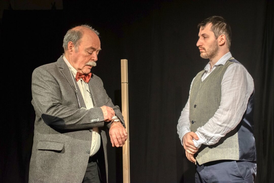 05F71616-0101-4F5F-BD26-425054257489_1_105_c