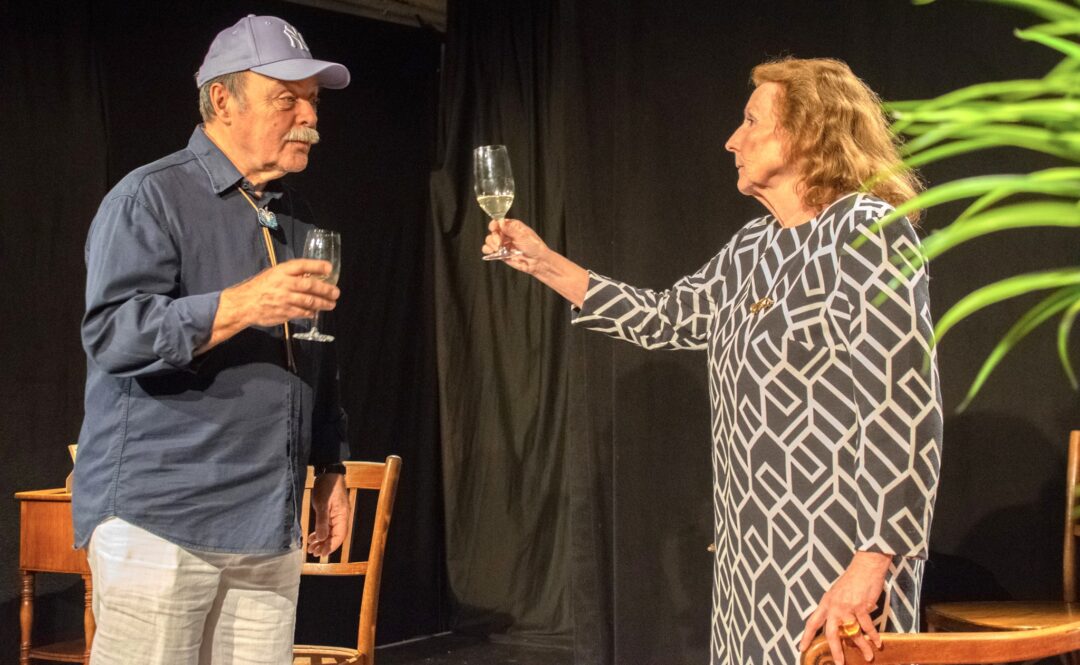 2AA3360B-2B8A-46E5-894A-8ECED6D3DFB9_1_201_a